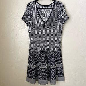 Nanette Lepore short sleeve sweater dress▪️size L